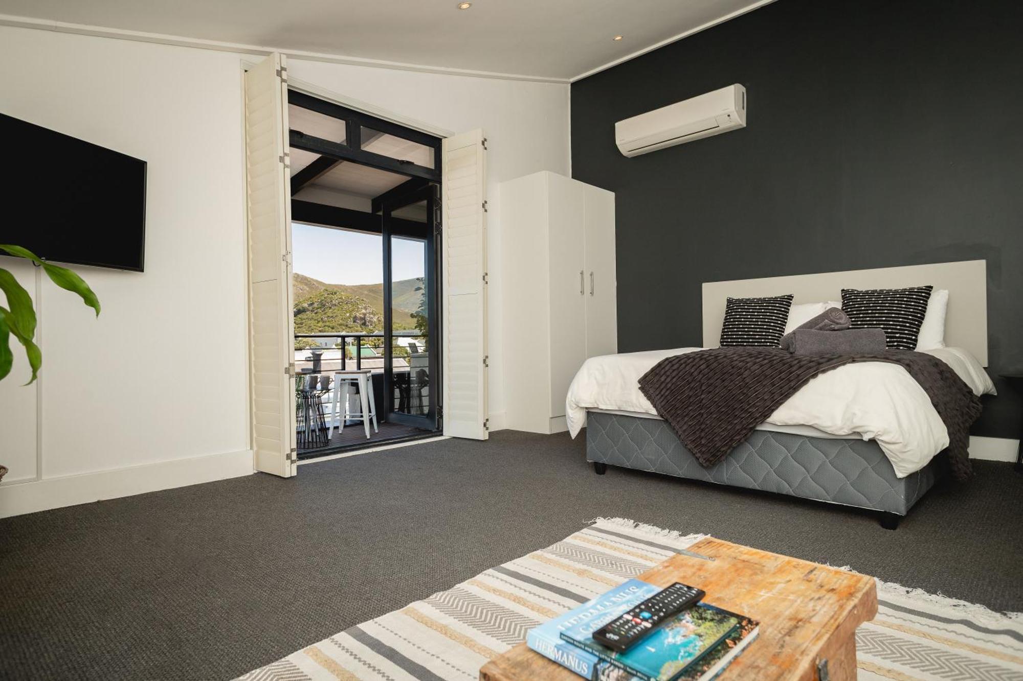 Central Mountain View Apartment, Hermanus Waterfront Exteriör bild